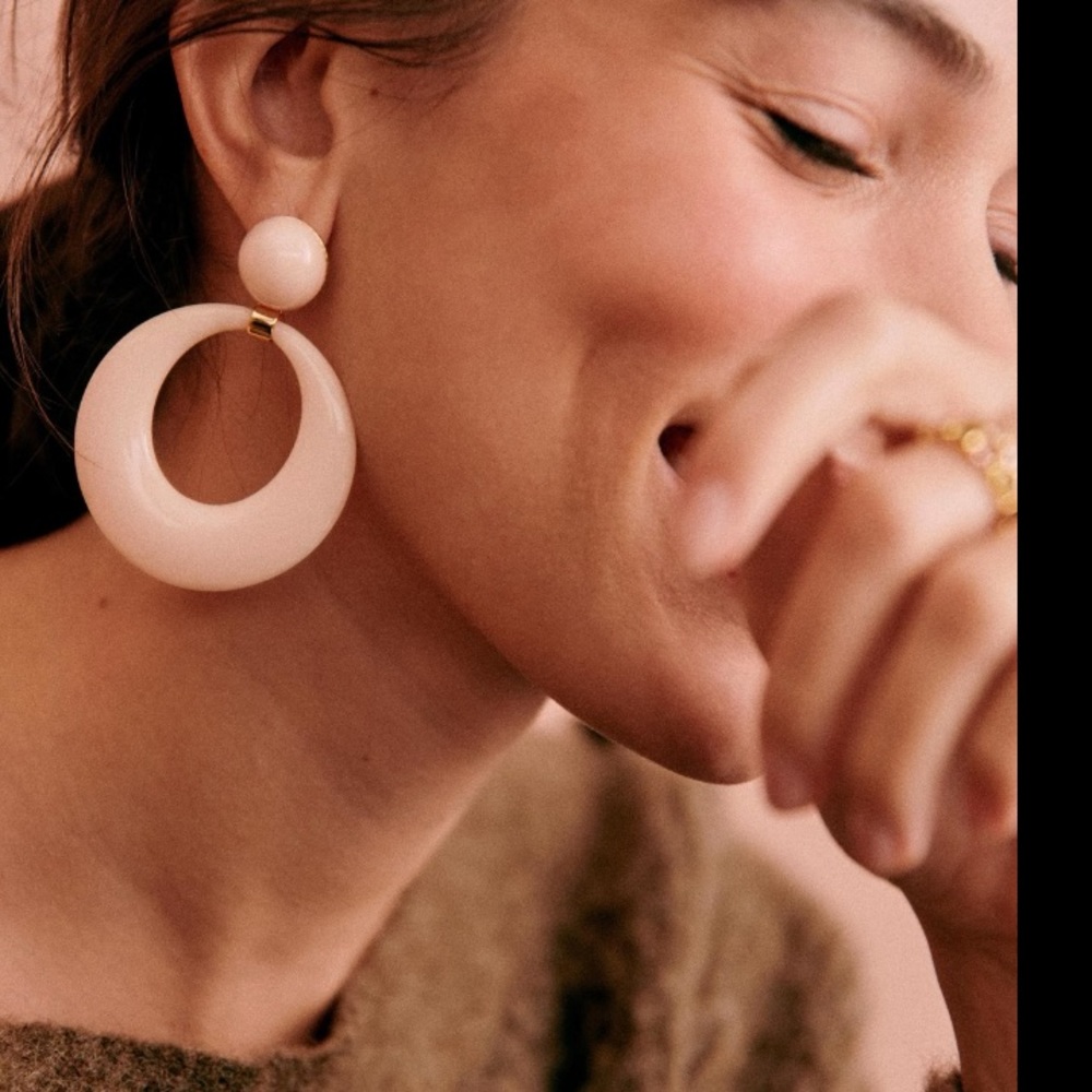 Sezane earrings in Ecru NWT - Picture 2 of 4